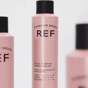 REF Hold & Shine Spray N°545 – Profesjonell hårspray med sterk hold og naturlig glans